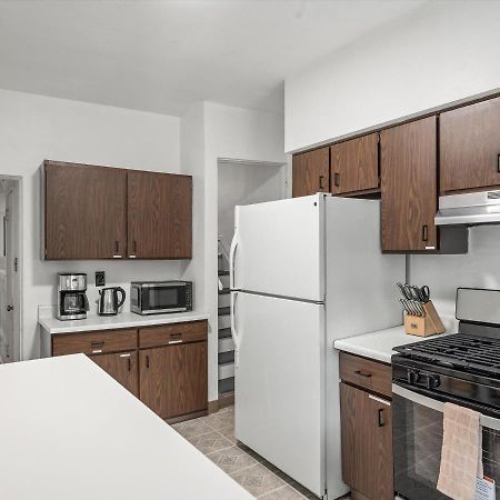 פיטסבורג Oakland/University @A Spacious & Modern Private Bedroom With Shared Bathroom מראה חיצוני תמונה